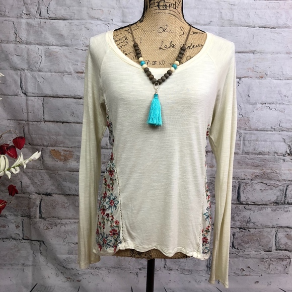 Altar'd State Tops - Altar'd State BOHO Embroidered High Low Blouse